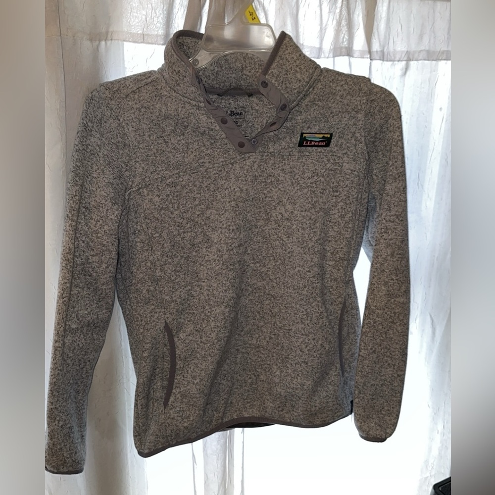 L.L. Bean flip quarter button up